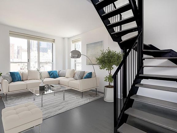 4th image of 416 W 52nd St #Penthouse 720