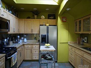 2nd image of 427 E Pine St