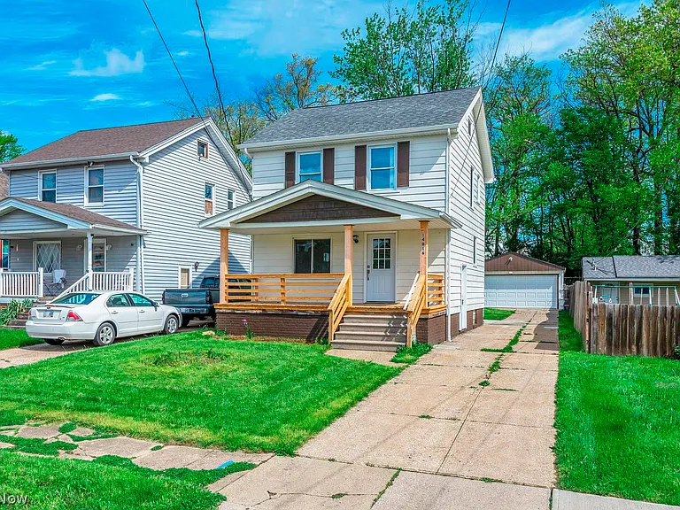 14016 Lakota Ave — Photo 2