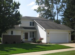 6811 Heron Valley Ct, Lansing, MI 48917
