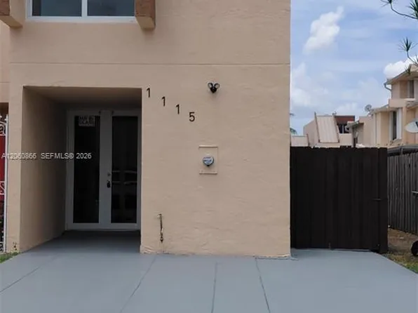 1115 W 38th Ter #50, Hialeah, FL 33012