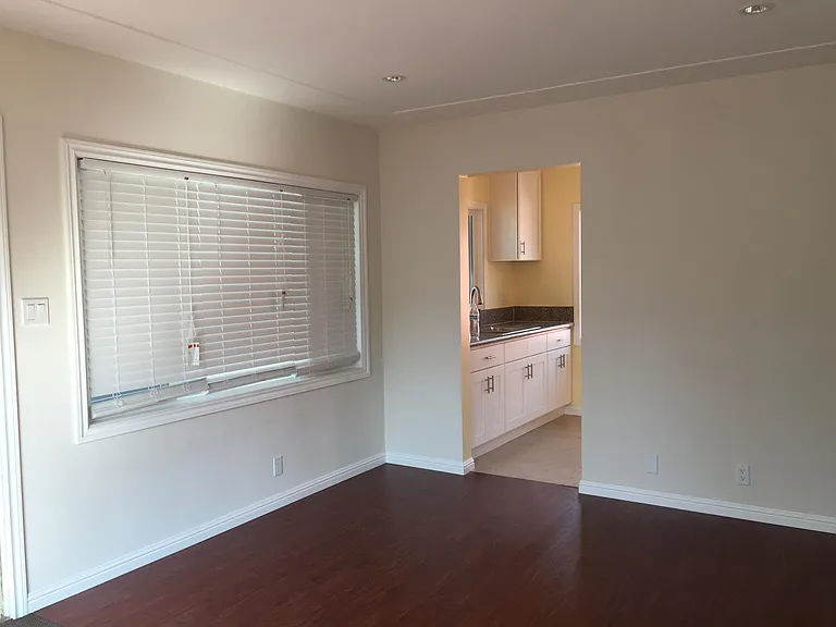 5524 Linden Ave #A — Photo 3