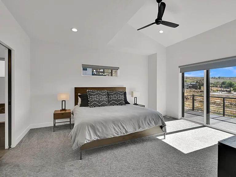 Bedroom #1
Master bedroom with king sized bed and french doors to deck