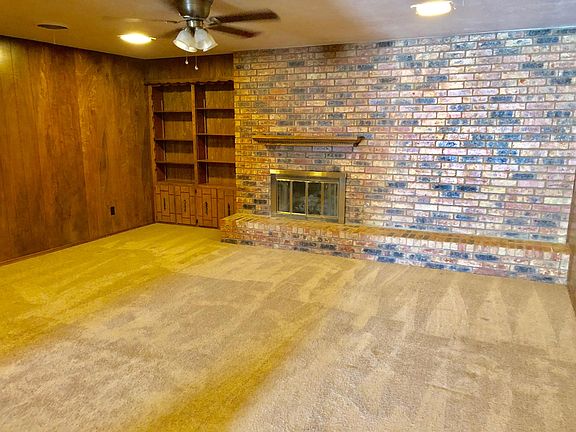 2nd image of 5601 Fulton Dr