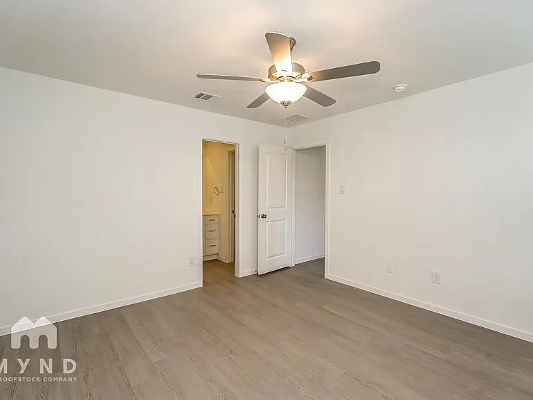 2732 River Knoll Ln — Photo 12