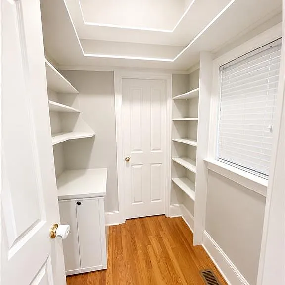479 Woodward Ave SE — Photo 4