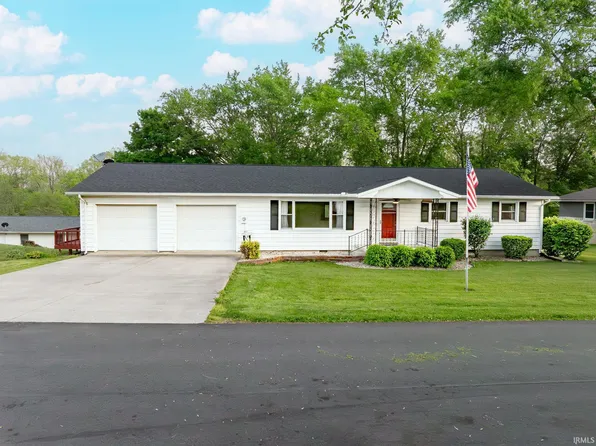 210 E Branson St, La Fontaine, IN 46940