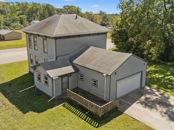 3127 Logan Ave, Waterloo, IA 50703