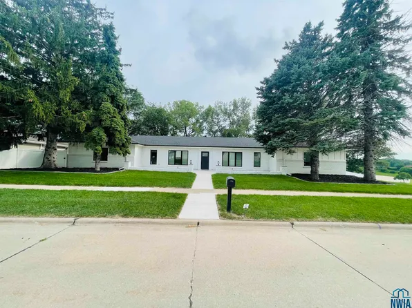 4200 Natalia Way, Sioux City, IA 51106