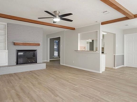 Beautiful spacious living 