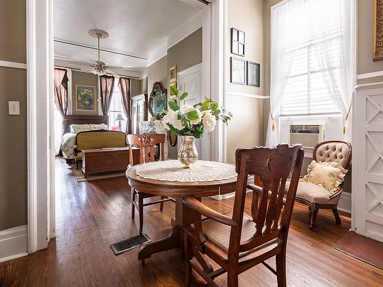 2405 Saint Charles Ave #105 — Photo 6