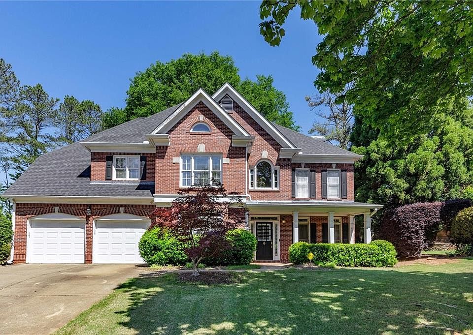 1st image of 4037 Honeytree Ln NE