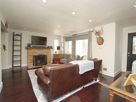 3rd image of 517 Hanna Ave