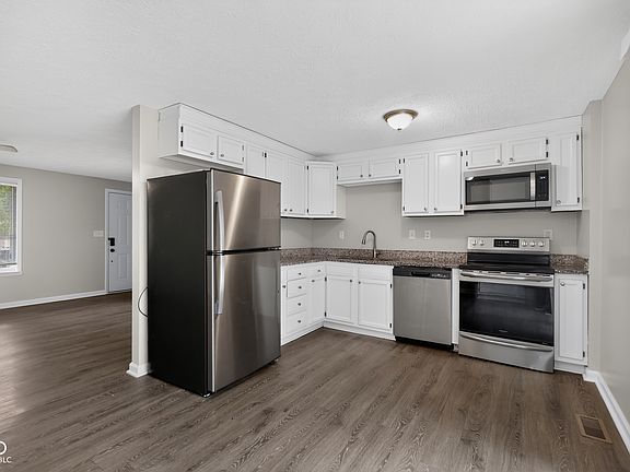 5th image of 1401 Butternut Ln