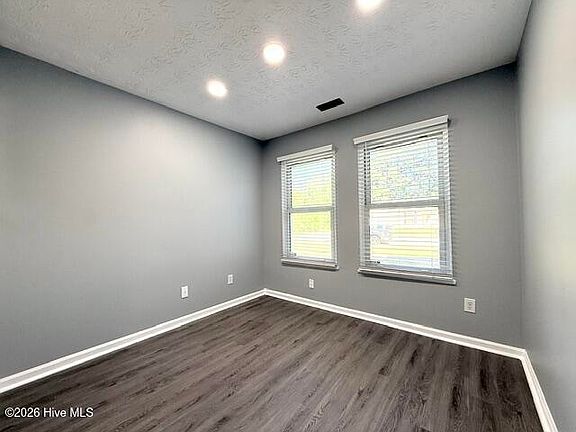 5th image of 3027 Steeple Chase Ct
