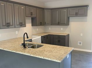 885 E Baddour Pkwy #27, Lebanon, TN 37087