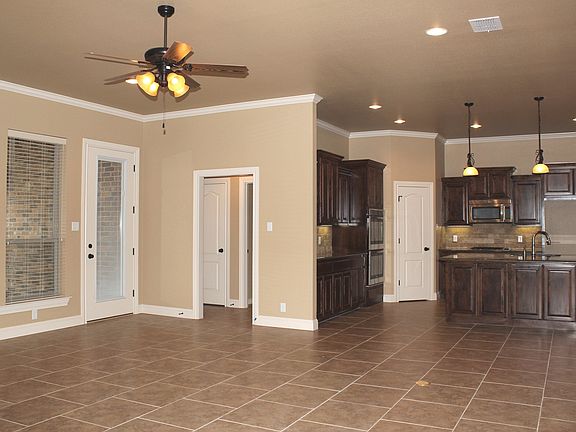 5th image of 5807 Sabine Dr