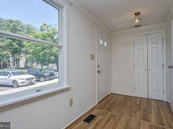 4th image of 17127 Moss Side Ln #17