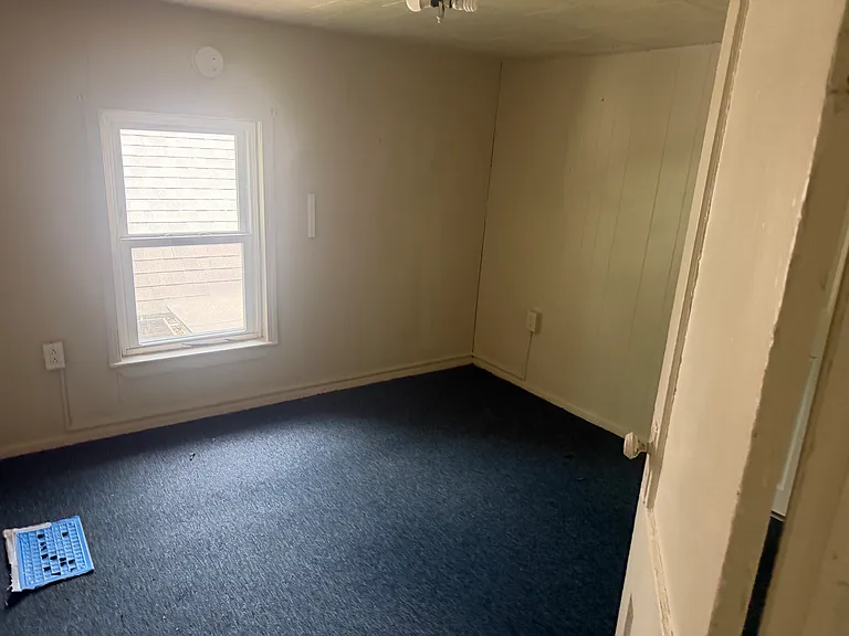 142 Campbell St #UP — Photo 4