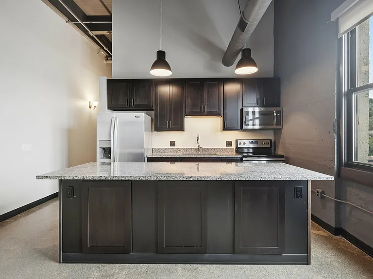 36-web-or-mls-1627 Penn Ave Unit 1003-S2409-009 36-web-or-mls-1627 Penn Ave Unit 1003-S2409-009