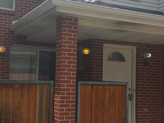 2nd image of 2191 S Sherman St #3