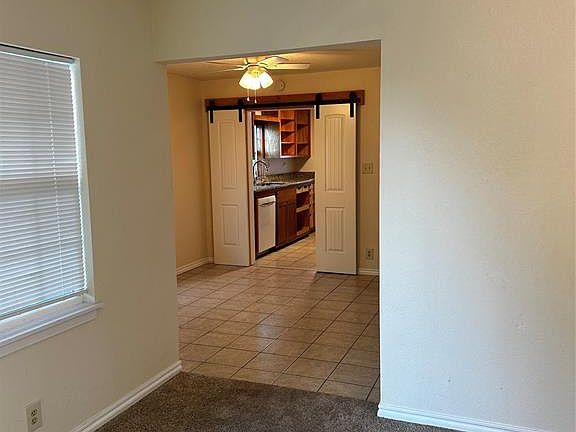 5th image of 1116 SW 38th St