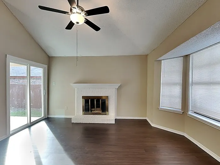 4030 Rustic Trl — Photo 4