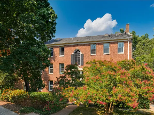 2729 Ordway St NW APT 2, Washington, DC 20008