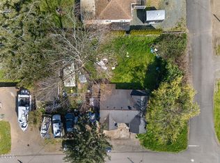 402 Acacia Ave, Garibaldi, OR 97118