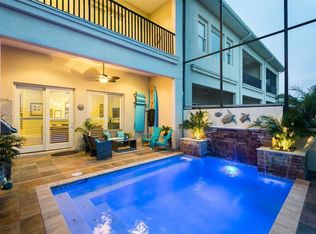 1072 Paseo Del Rio NE, Saint Petersburg, FL 33702