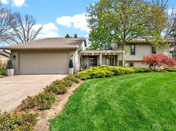 2131 Pelwood Dr, Dayton, OH 45459