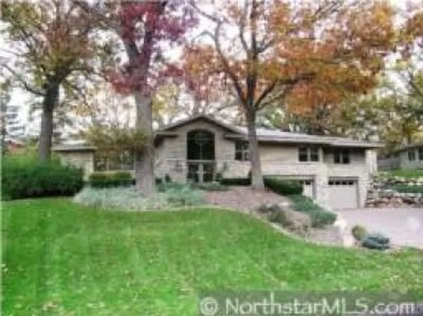 632 Turnpike Rd, Golden Valley, MN 55416