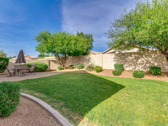 4th image of 1541 S Reseda Cir