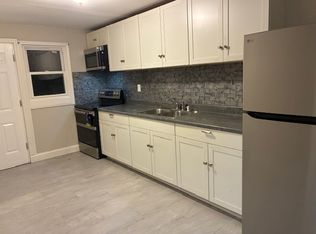 566 N 32nd St, Camden, NJ 08105