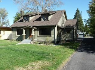1316 W Main St, Medford, OR 97501