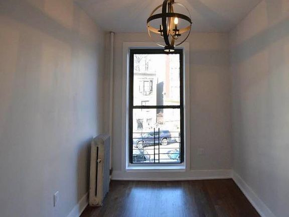 3rd image of 170 Woodruff Ave APT 2C