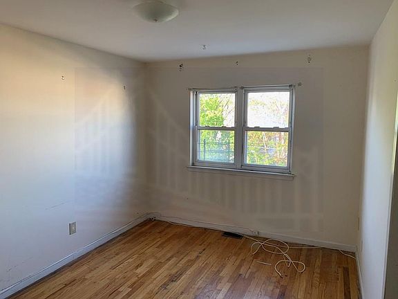5th image of 289 Huntington Ave