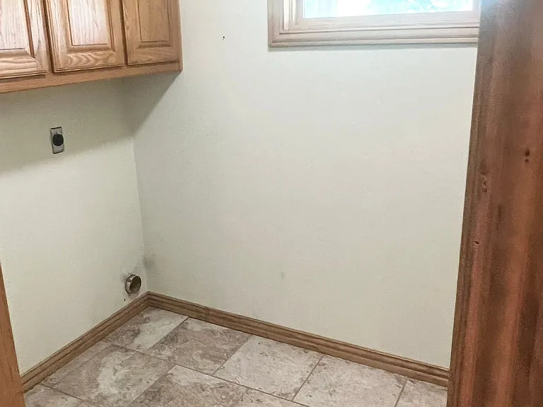 510 Murchison St — Photo 13