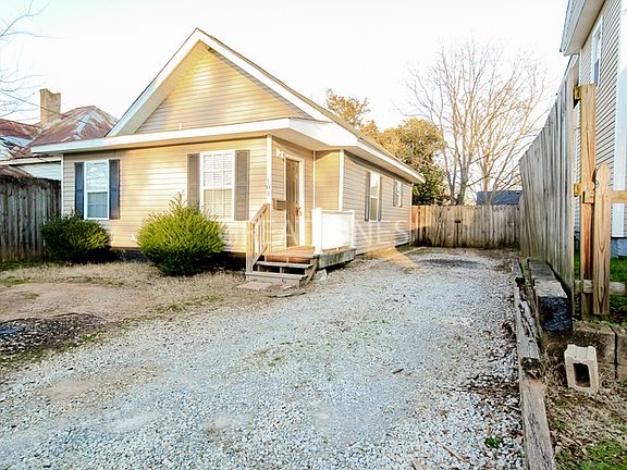2nd image of 104 Conyers St