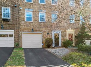 125 Harrison St NE, Leesburg, VA 20176