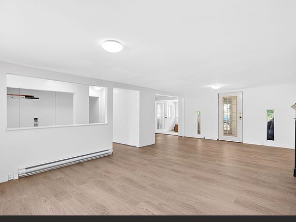 3rd image of 12822 229th St