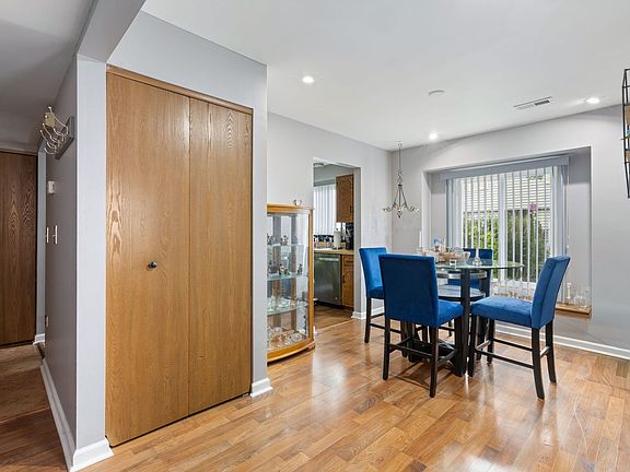 4th image of 17 Fernwood Dr #E