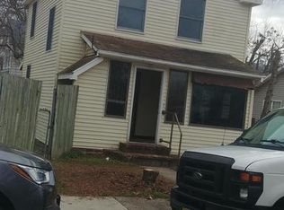 8 Harrison St, Deepwater, NJ 08023