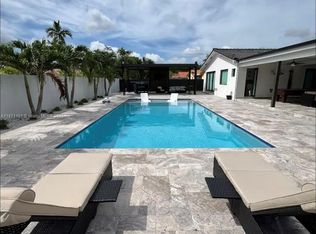6201 SW 107th Ave, Miami, FL 33173