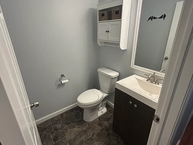 29000 W Nine Mile Rd — Photo 15