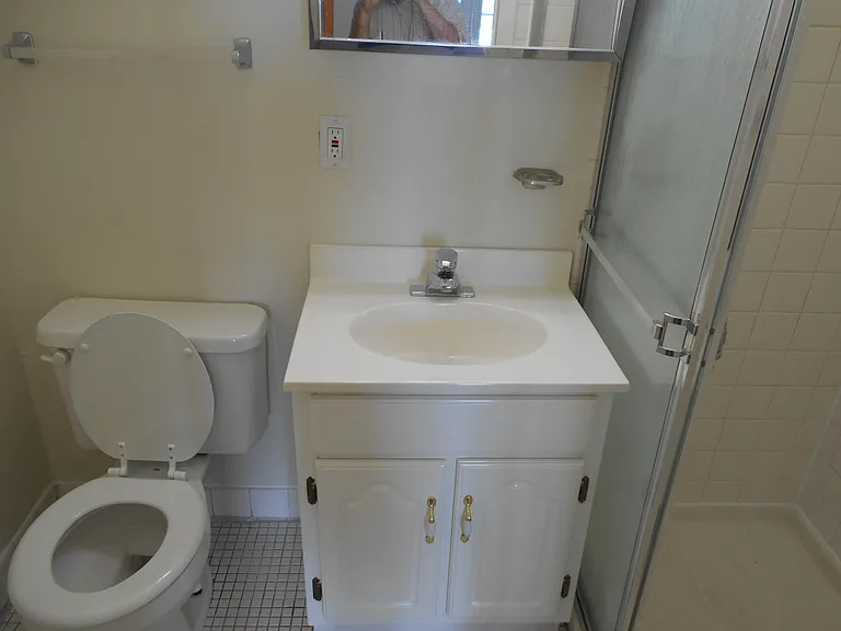 1407 E Tremont St #11 — Photo 12