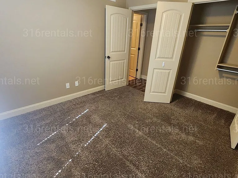 5645 N Lycee Ct — Photo 10