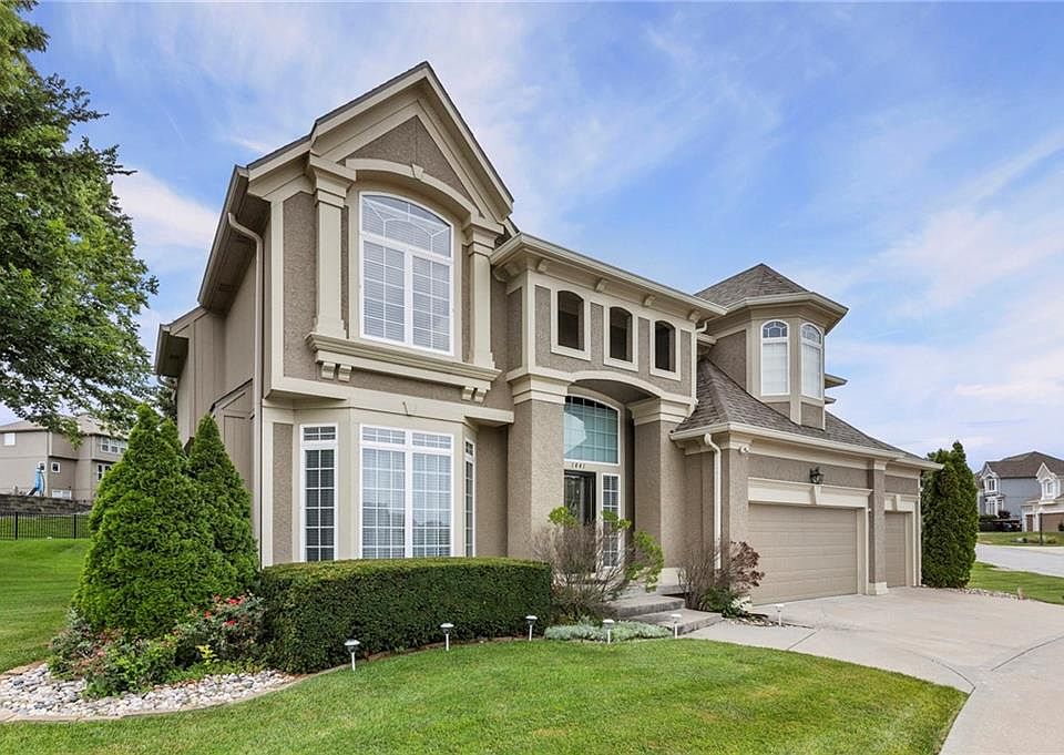 1441 NE Daltons Ridge Dr, Lees Summit, MO 64064 | MLS #2633729