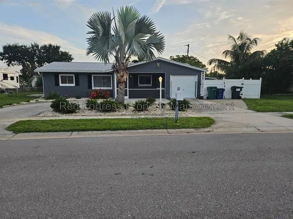 1473 Xavier Ave, Fort Myers, FL 33919