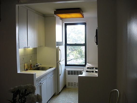 Updated Kitchenw/window!